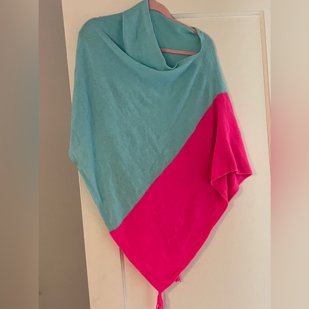 Lilly Poncho